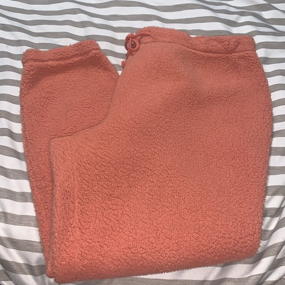Wild Fable Dusty Rose Sherpa Sweats - Picture 2 of 3
